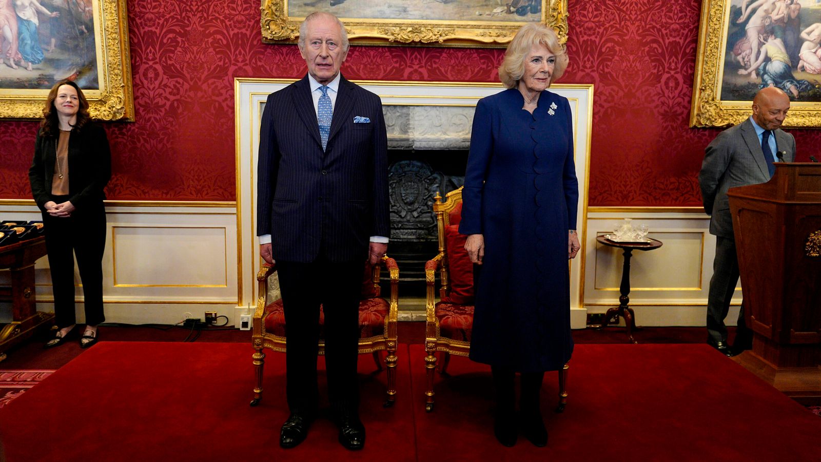 Watch King and Queen host Nigerian president and first lady for state visit