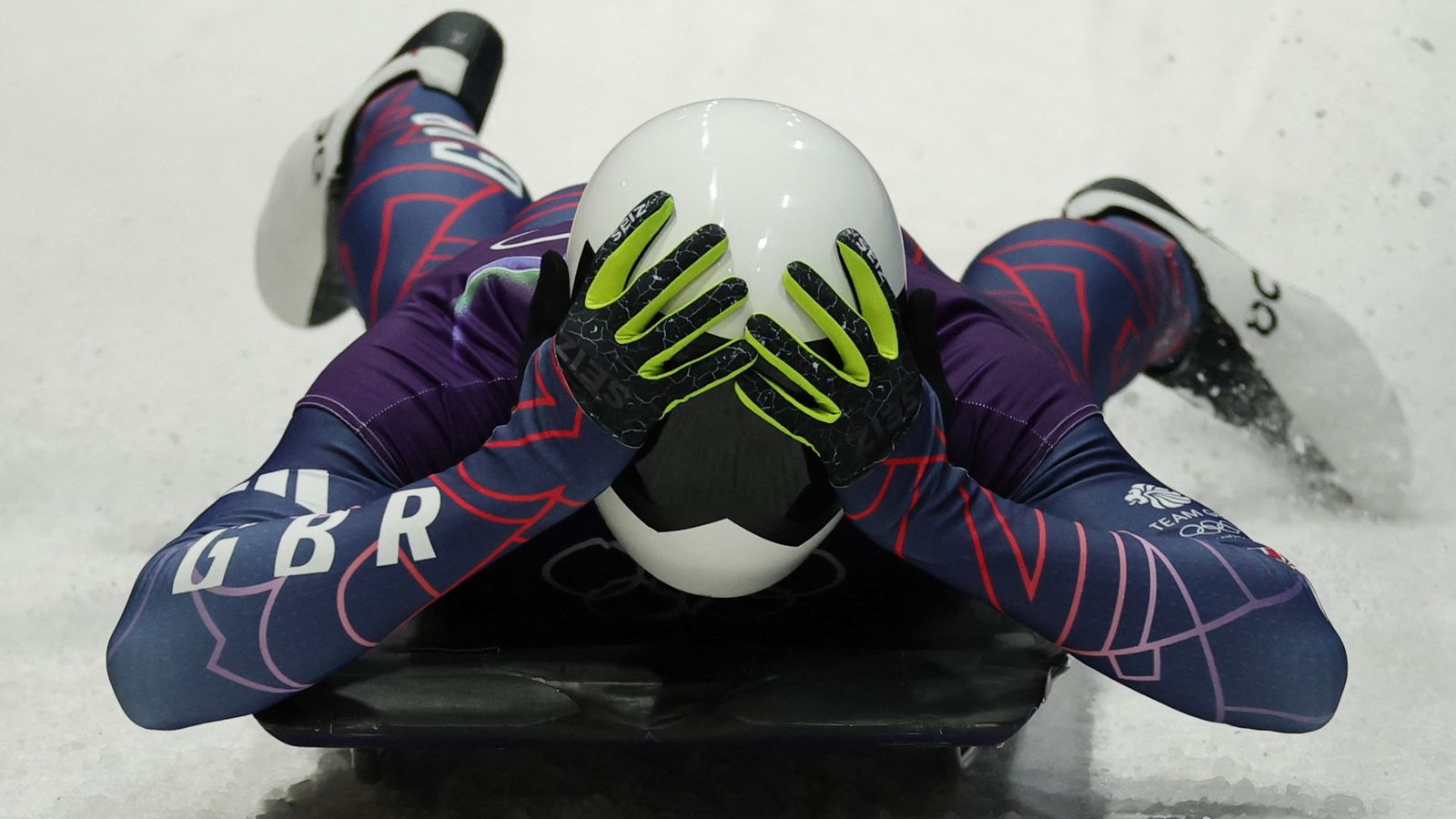 Team GB bemachtigt het eerste goud op de Olympische Winterspelen van 2026 terwijl Matt Weston het skeleton herenenkelspel wint | Brits nieuws