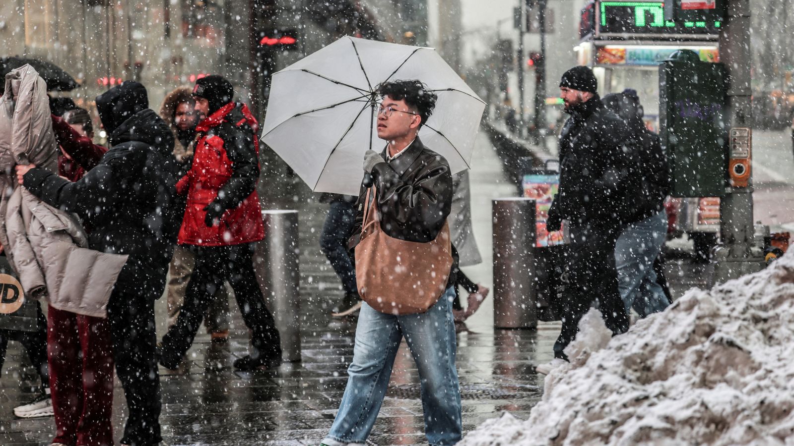 Watch live: 'Historic' winter storm hits northeastern US | News UK ...