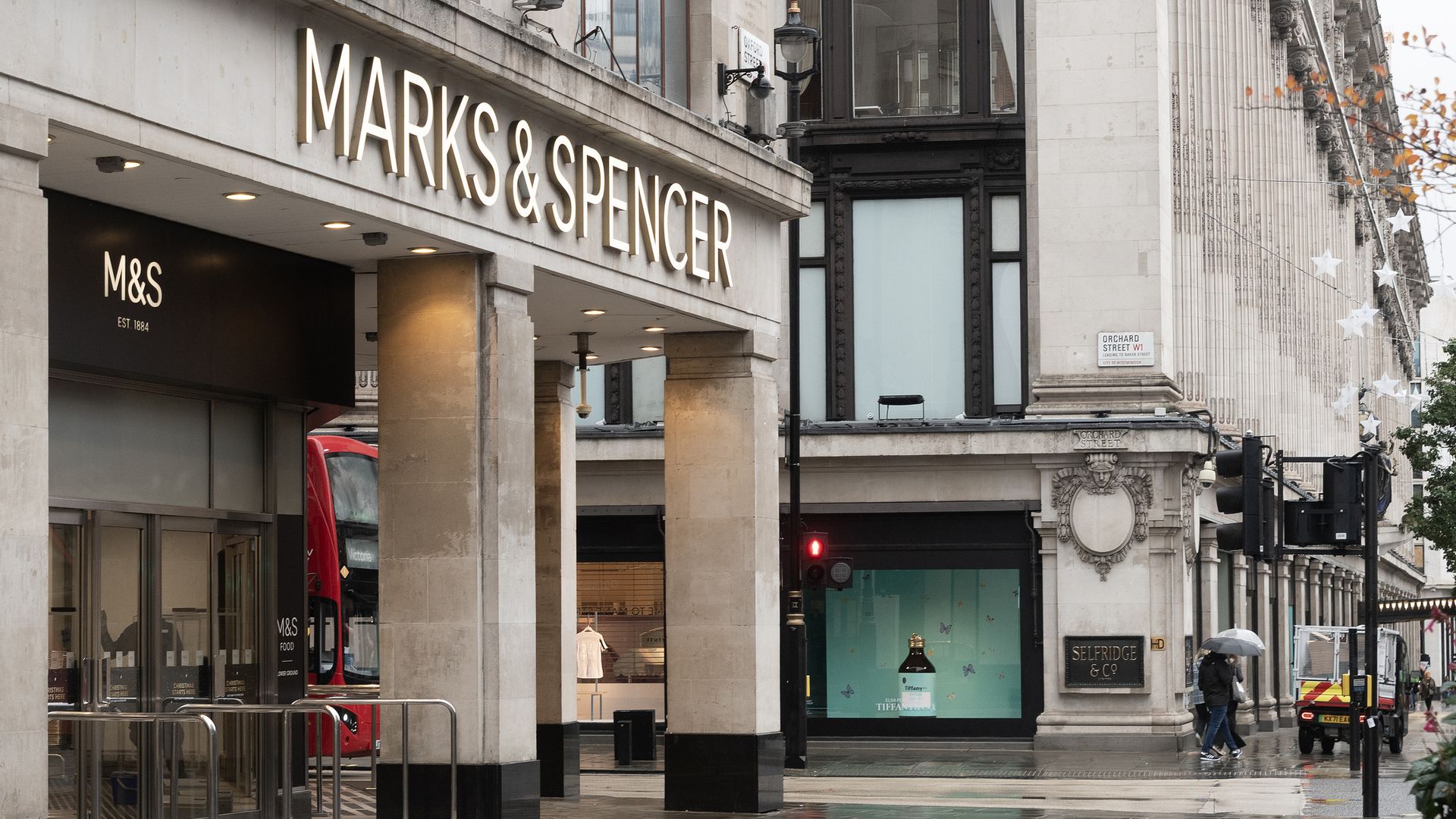 <a href='https://news.sky.com/story/mark-kleinman-blog-see-the-latest-stories-from-sky-news-city-editor-13475361'>Retail chiefs urge PM to act on youth unemployment crisis | Mark Kleinman blog</a>