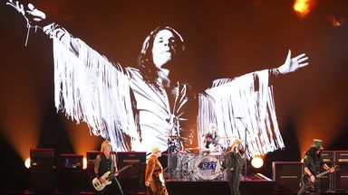 Duff McKagan, Andrew Watt, Chad Smith, Post Malone and Slash perform War Pigs at the Grammy tribute to Ozzy Osbourne. Photo: AP/Chris Pizzello