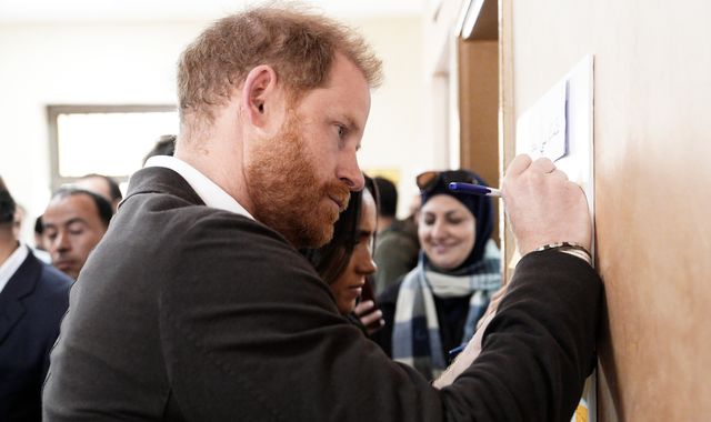 'There's no shame in having an addiction', Prince Harry tells recovered users on Jordan trip