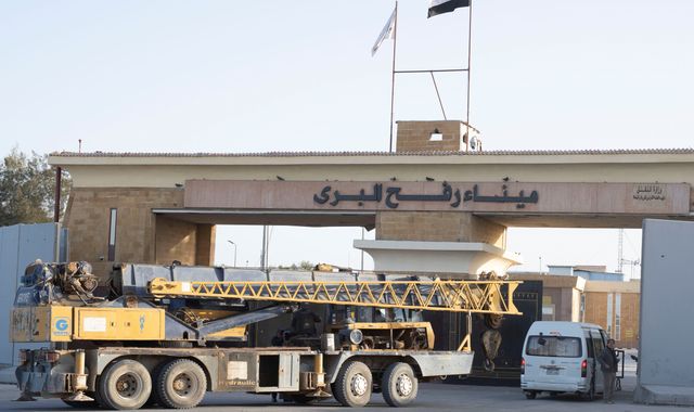 Rafah border to reopen to allow limited crossings between Gaza and Egypt