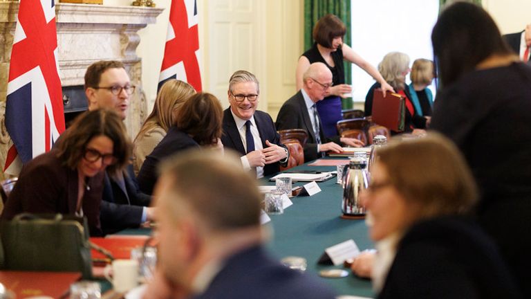 Labour Growth Group Proposes Income Tax Cuts and NI Abolition to Boost Work Incentives