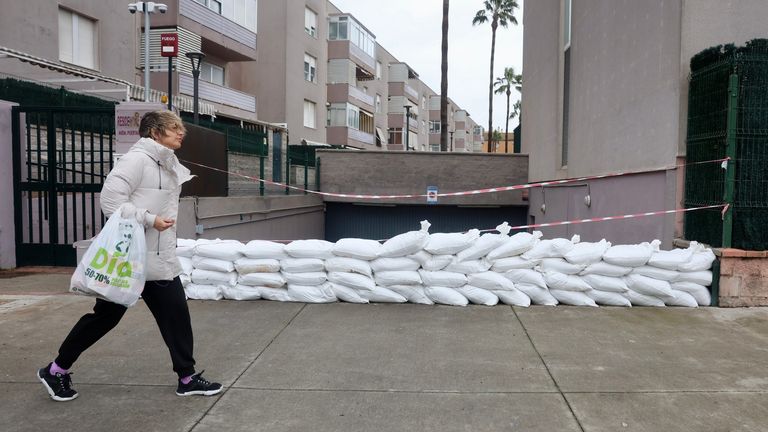 De Andalusische stad Jerez is maximaal alert op de komst van storm Marta. Foto: AP