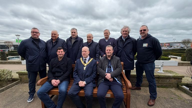 LR：托尼·莫迪默、格雷厄姆·罗伯茨、马克·法尔科、奥西·阿迪尔斯、加里·马布特、帕特·詹宁斯