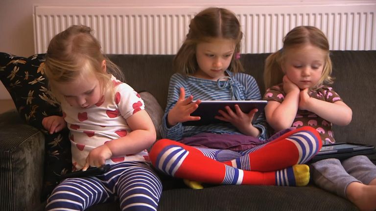 Ponad 10 lat temu dzieci Toma Clarke’a nie miały własnych urządzeń…