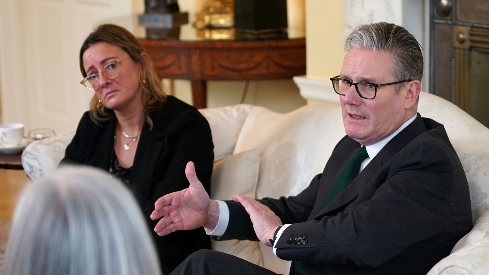 Rethink plans for jury trials, thousands of lawyers tell Starmer