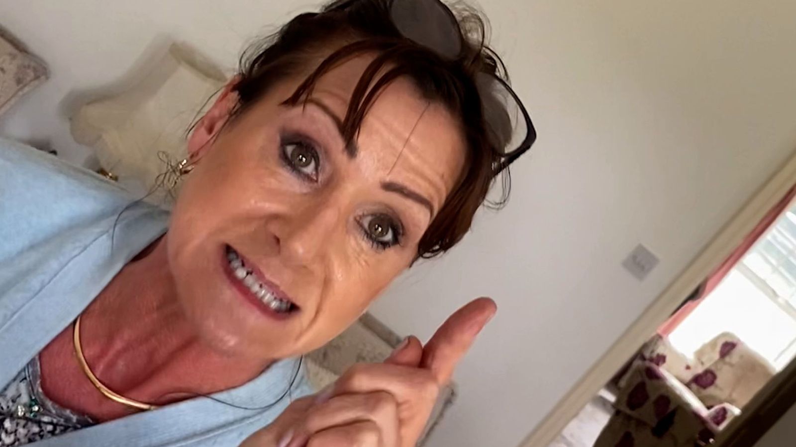 Commons Speaker Sir Lindsay Hoyle demands justice for family of defrauded pensioner Joan Green