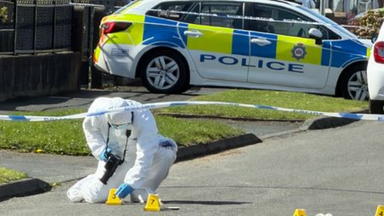 Murder investigation launched following death of teenage girl in Leeds ...