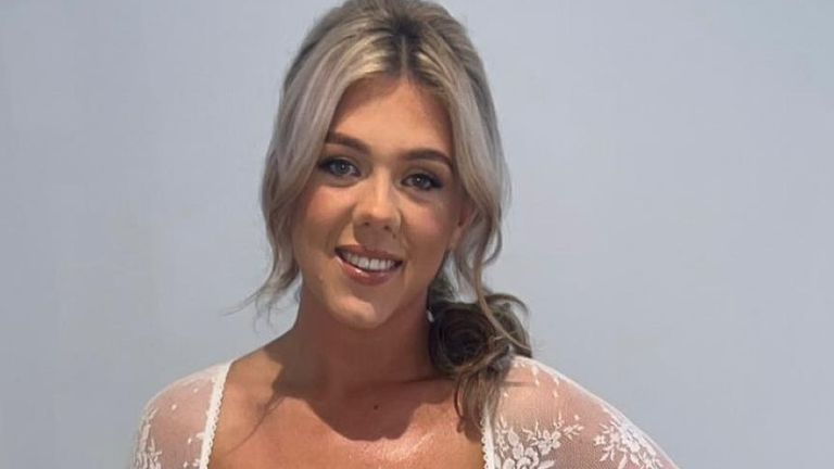 ‘All we want is justice for Amy’: Thousands gather at vigil for mother after man charged with murder