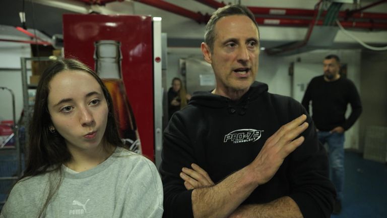 Alex Proskurov in de ondergrondse parkeergarage. Foto: Sky News