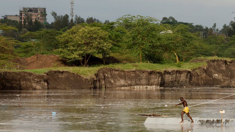 Nairobi flash floods kill more than 20 people and cause widespread airport disruption