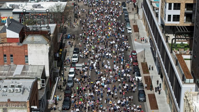 Een demonstratie in Denver, Colorado. Afbeelding: Reuters