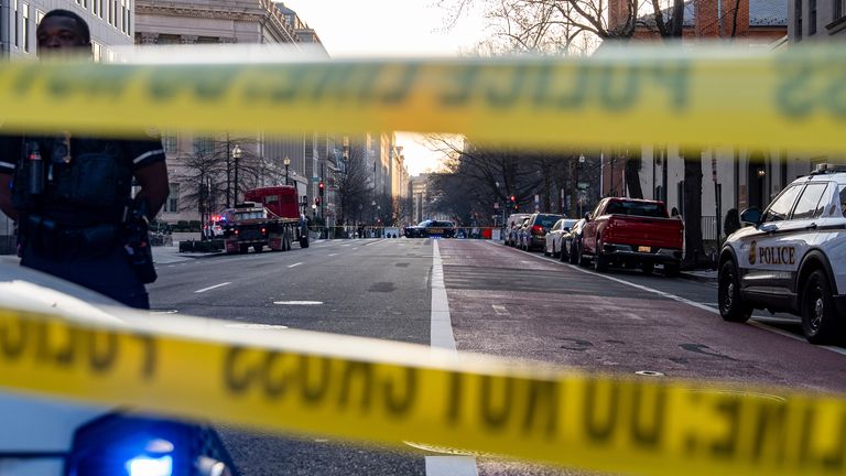 Van Crashes into White House Barricade, Driver Apprehended Without Injuries