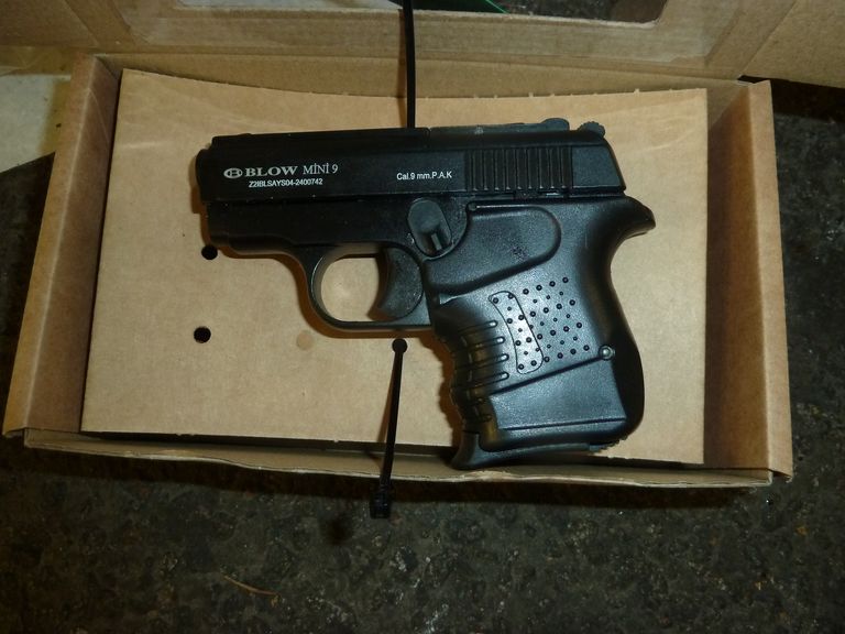 Sınır Kuvvetleri görevlilerinin ele geçirdiği silahlardan biri. Resim: NCA