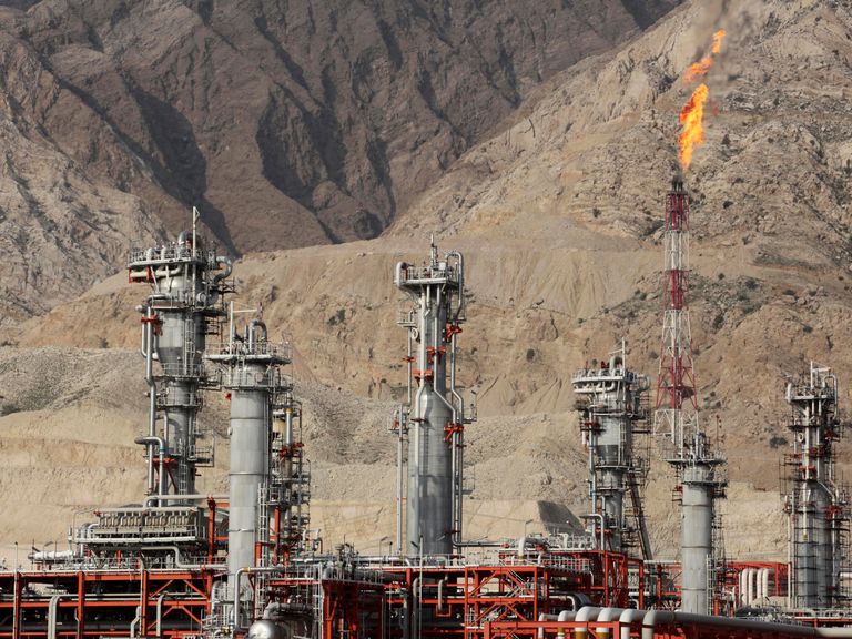 De Iraanse gasraffinaderij in het gasveld South Pars, gezien in 2014. Foto: AP