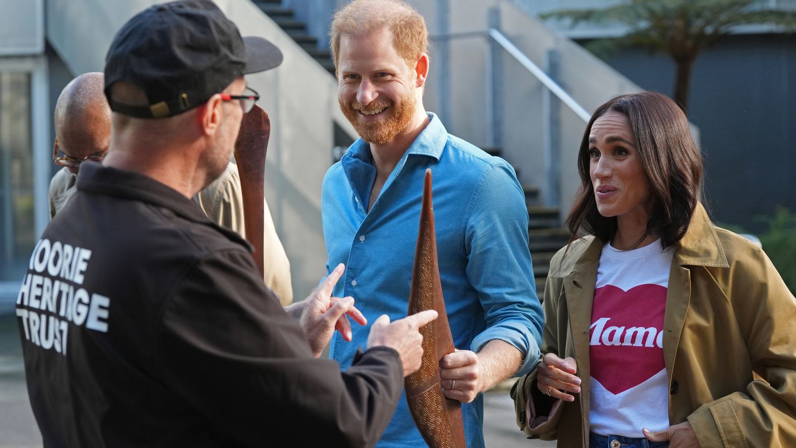 harry-and-meghan-join-aboriginal-walking-tour-world-news-sky-news