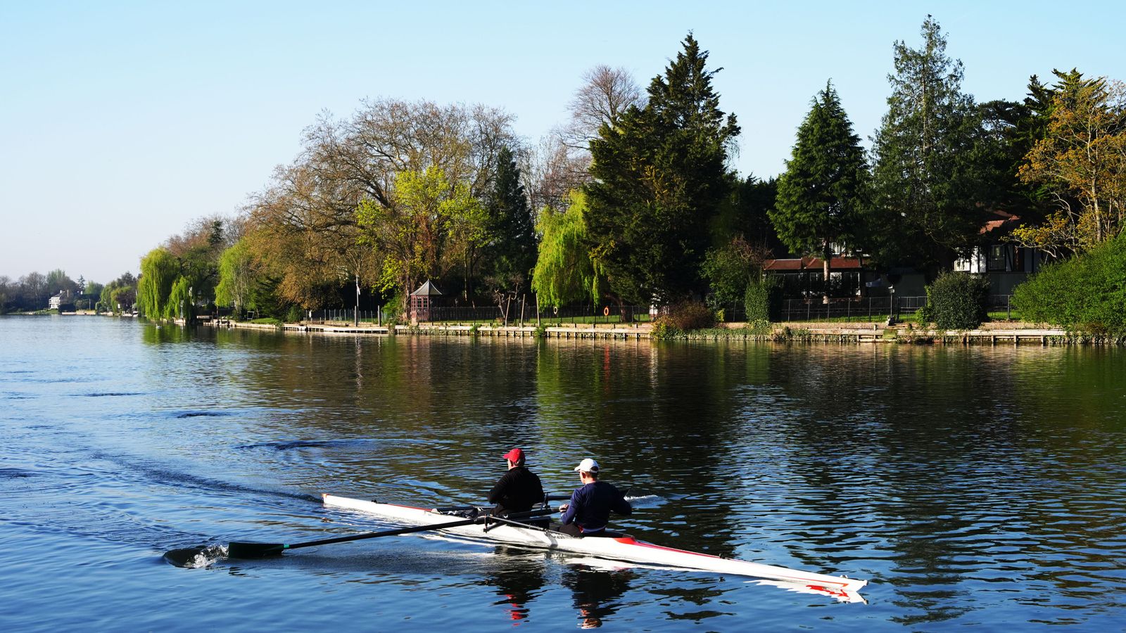 UK temperatures to reach 26C - before cooler weather arrives