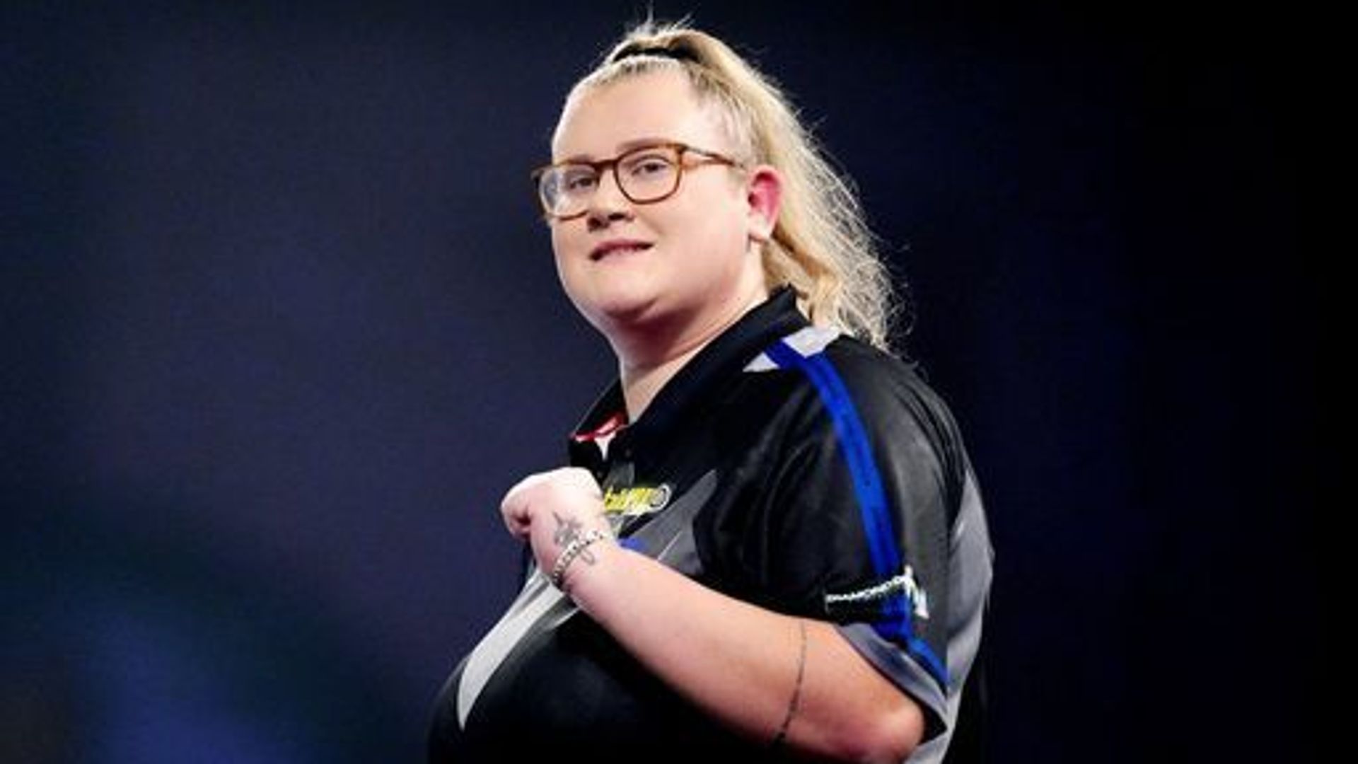 Greaves becomes first woman to qualify for European Tour after averaging 103