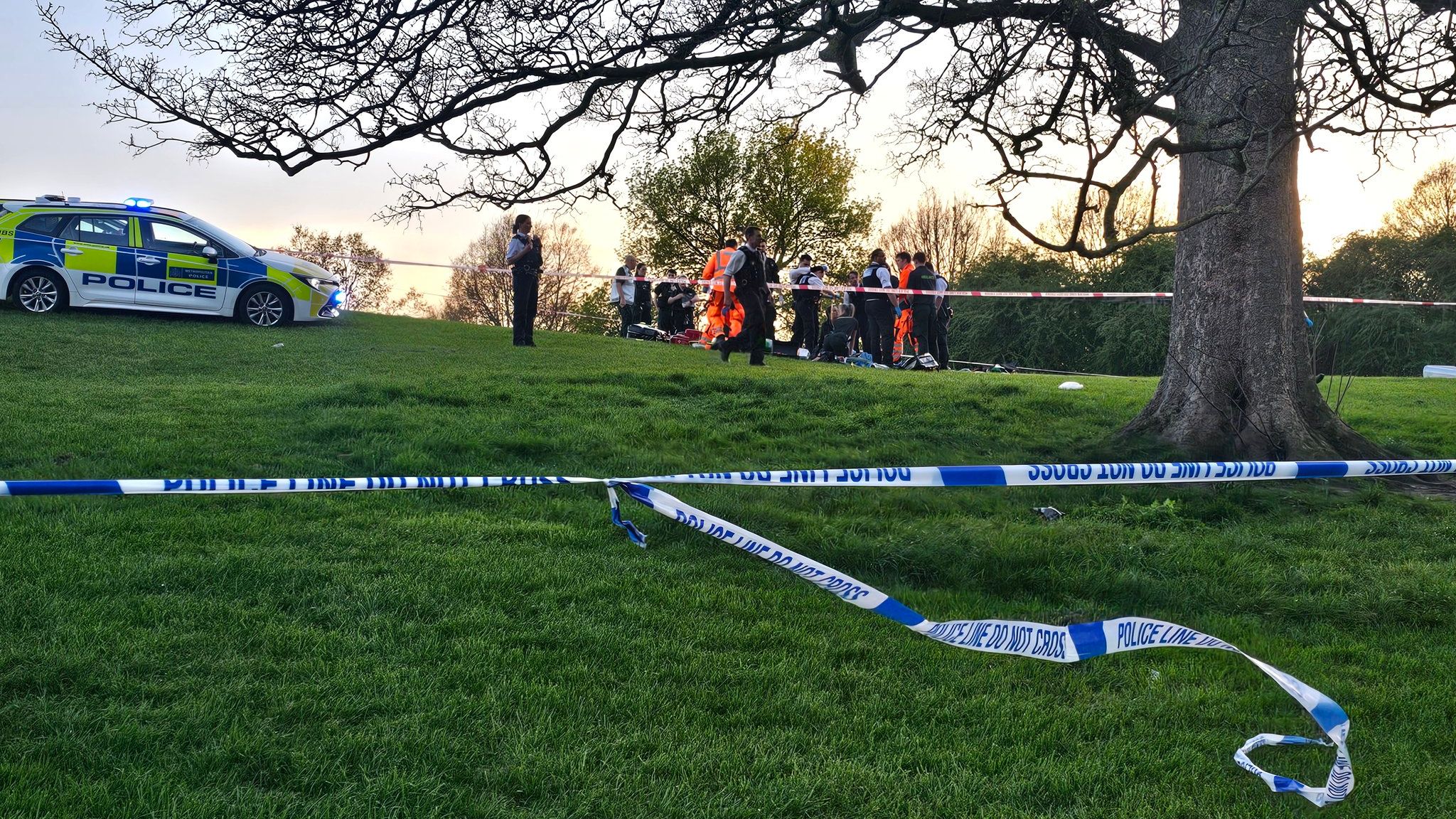 Man, 21, dies after being stabbed at Primrose Hill viewpoint | UK News | Sky News
