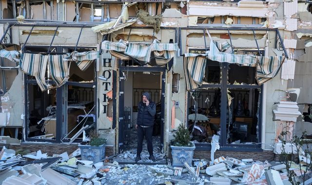 UK on verge of joining EU's £78bn loan for Ukraine as Starmer seeks reset with Brussels