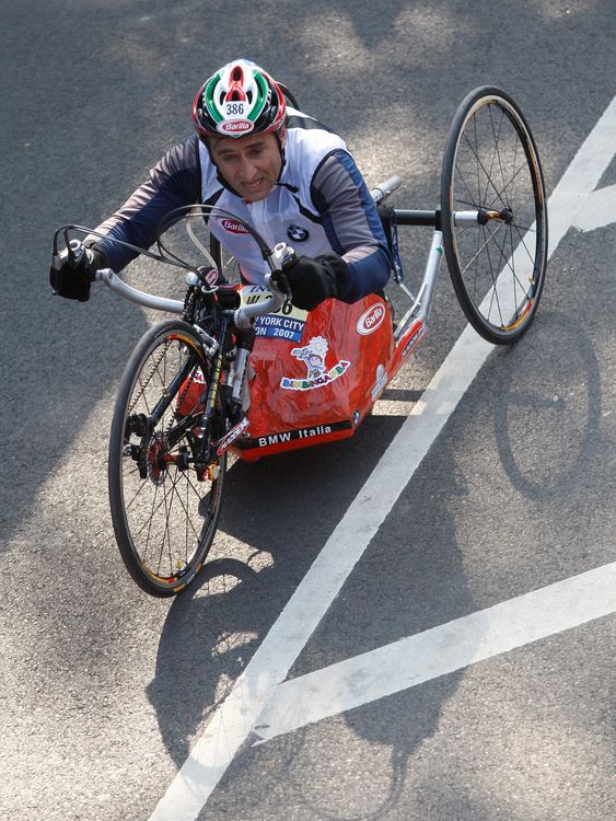 Zanardi crosses the finish line in the Handcycle Division during the 2007 ING New York City Marathon. Pic: Reuters