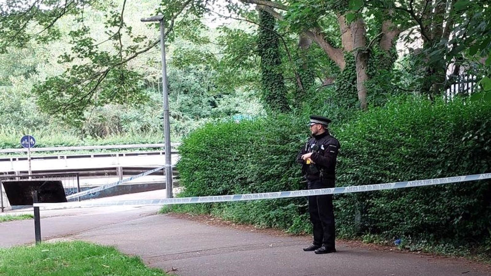 Three teenagers arrested on suspicion of murder after man, 21, dies in ...
