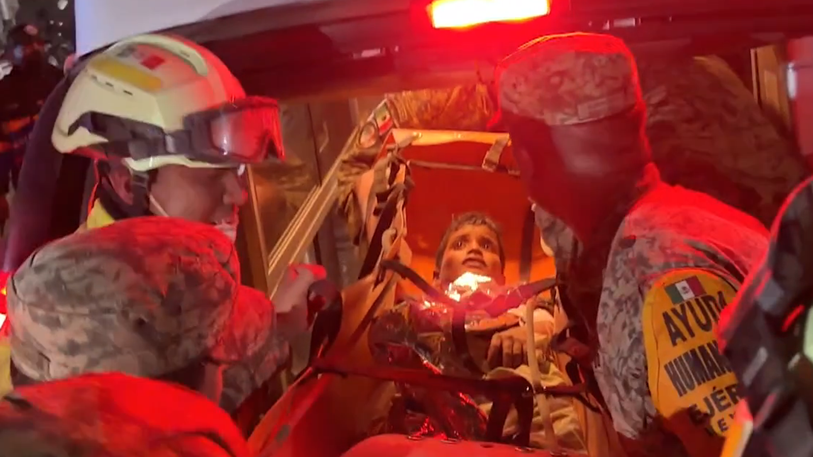 Despite hours continuing to tick by, search and rescue efforts in Venezuela  are still yielding some success stories.