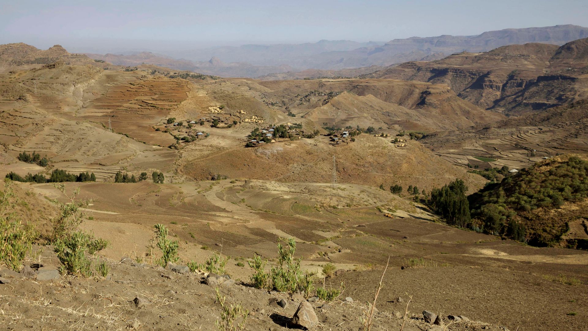 At least 28 dead after Ethiopia bus crash