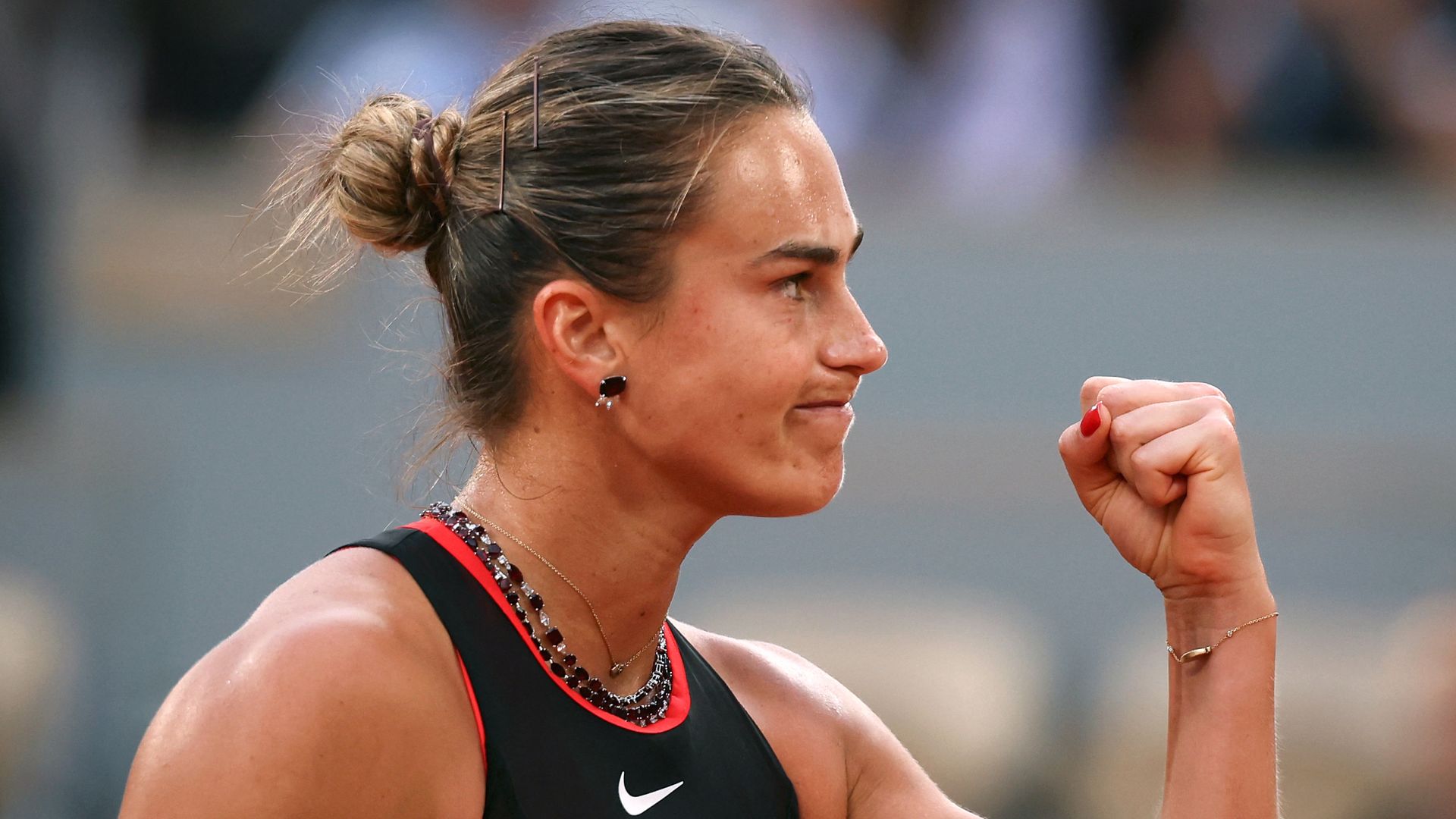Sabalenka breezes past Osaka and into French Open quarter-finals