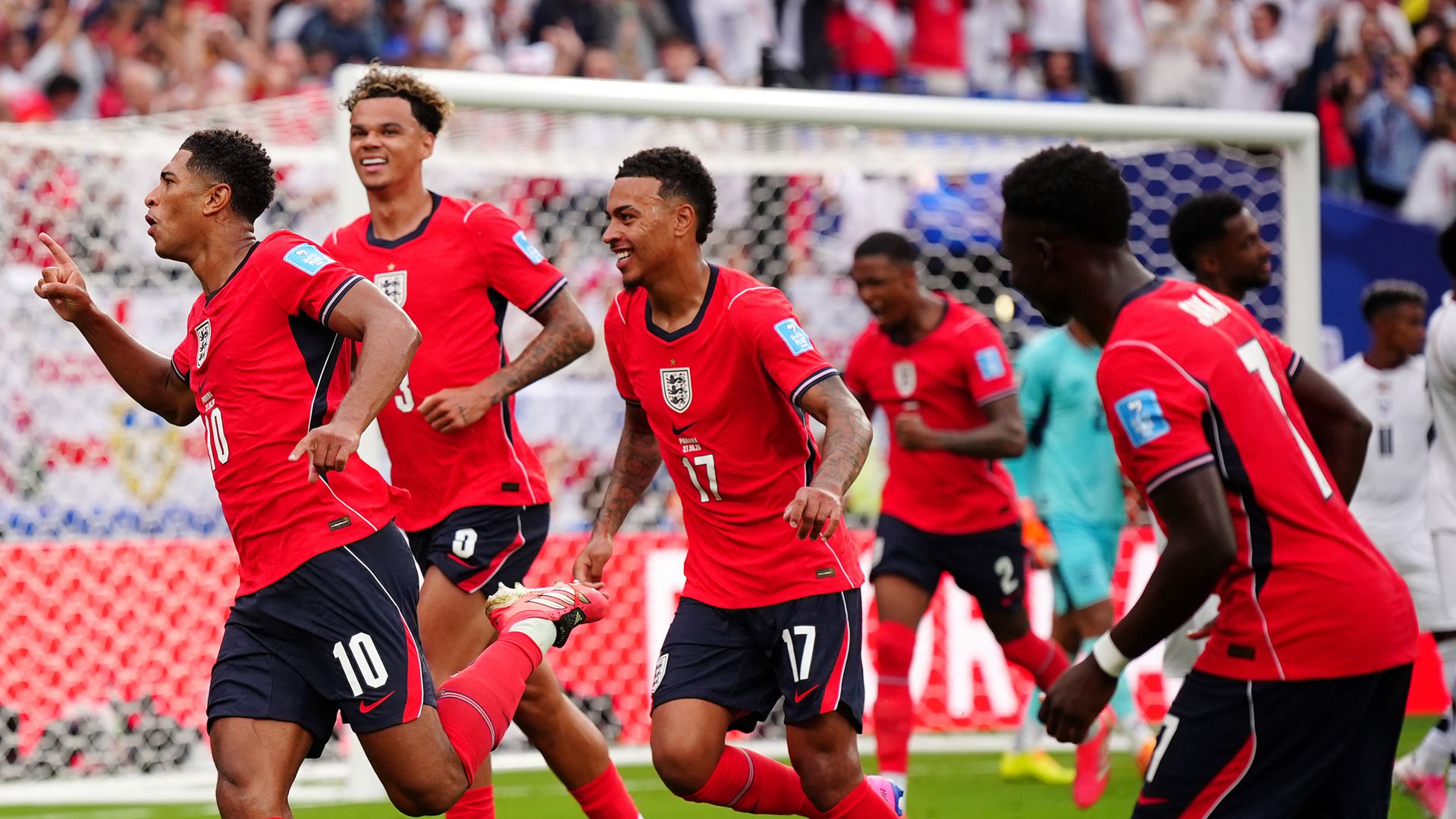 Who starts at RB and how to beat low block? England vs DR Congo talking points