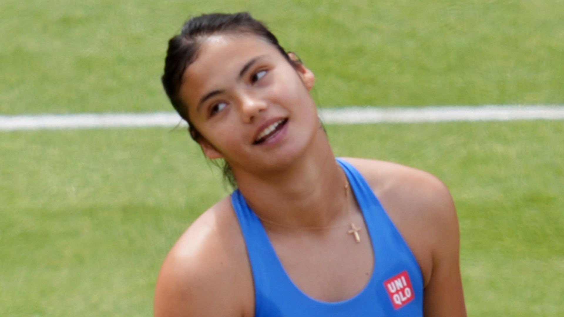 Raducanu loses Queen's final to Vekic despite battling display