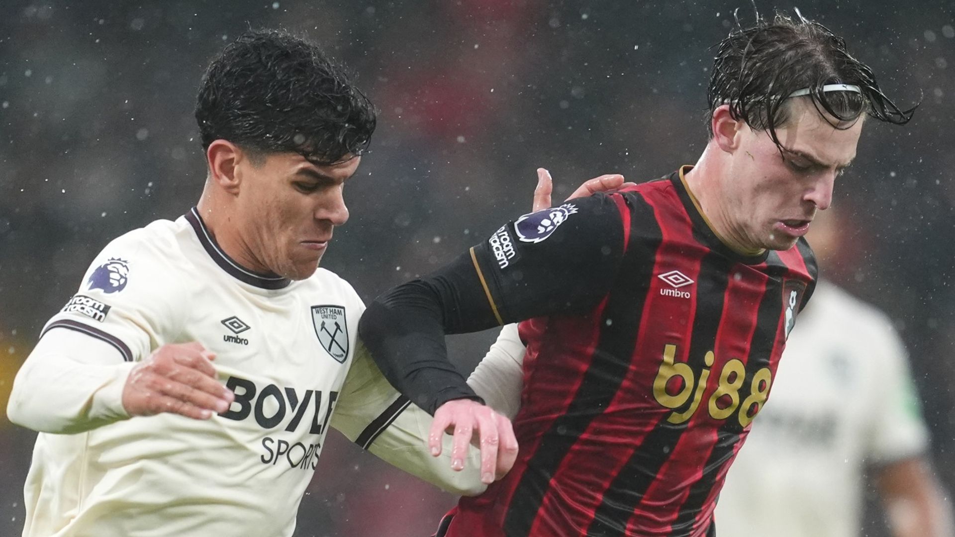 Man Utd and Spurs battling for Fernandes and Arsenal target Scott