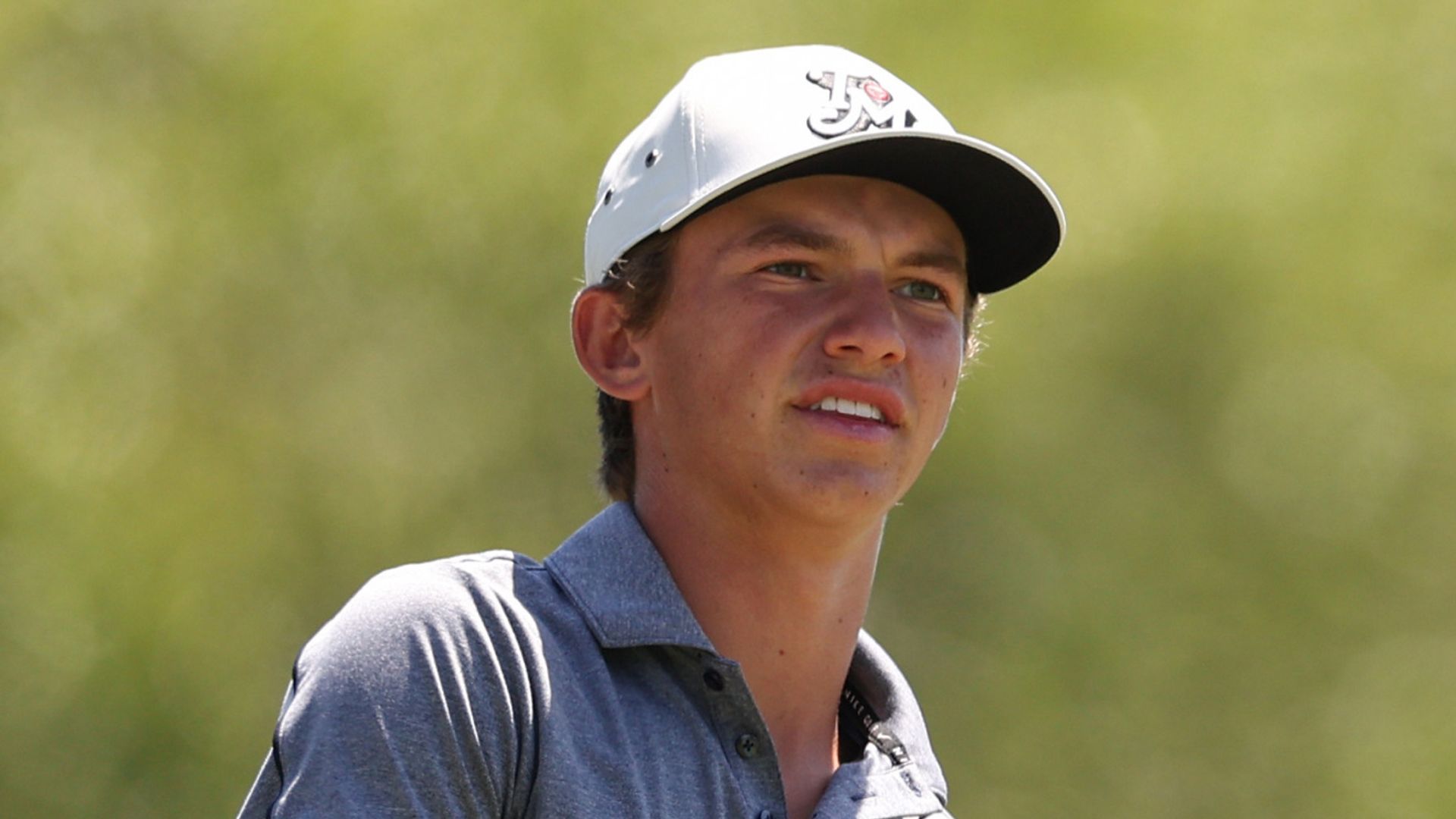 Miles Russell, 17, qualifies for US Open with Woods' son as caddie