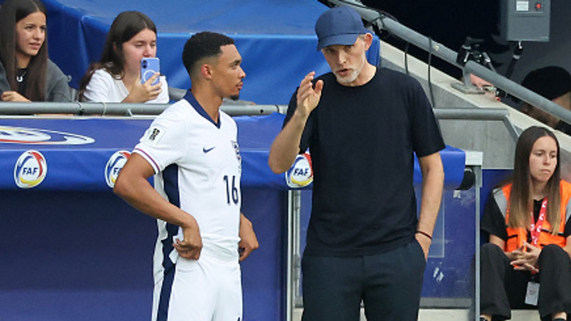 Carragher 'unsurprised' as Trent snubbed as Livramento replacement