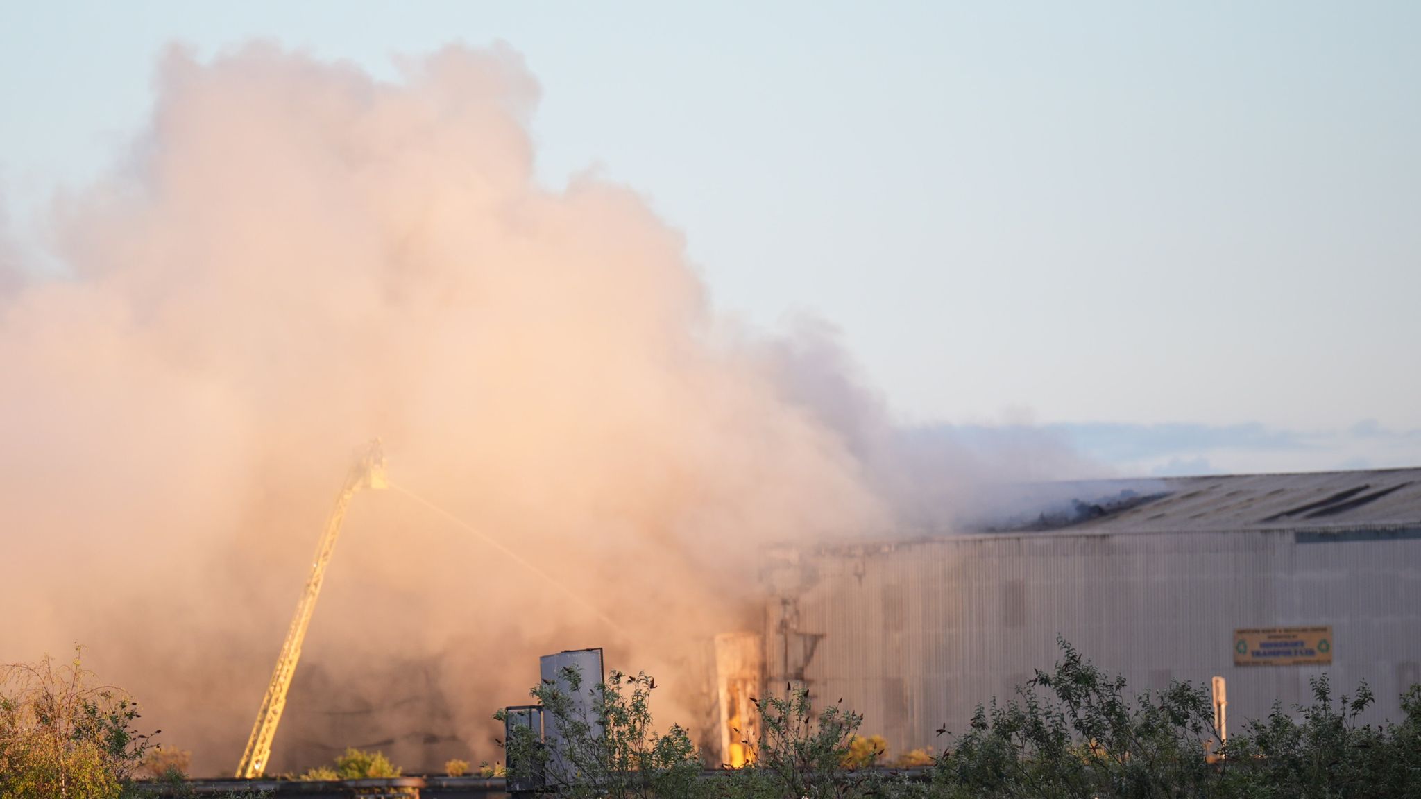 Huge blaze at recycling centre causes travel disruption in south London ...