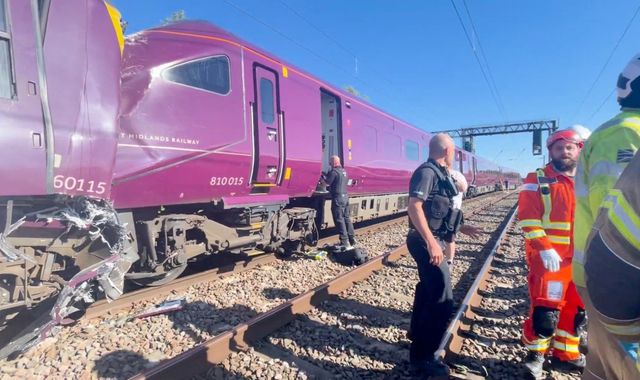 Bedford train crash: Rail passengers to face disruption for a week after fatal collision