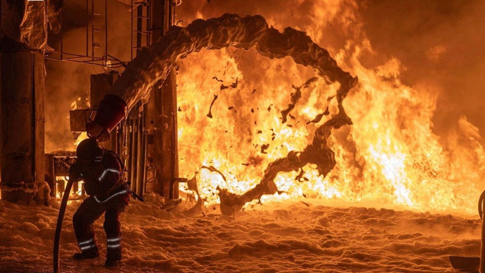 Ukraine war latest: Russia strikes Ukrainian port city as Moscow ...