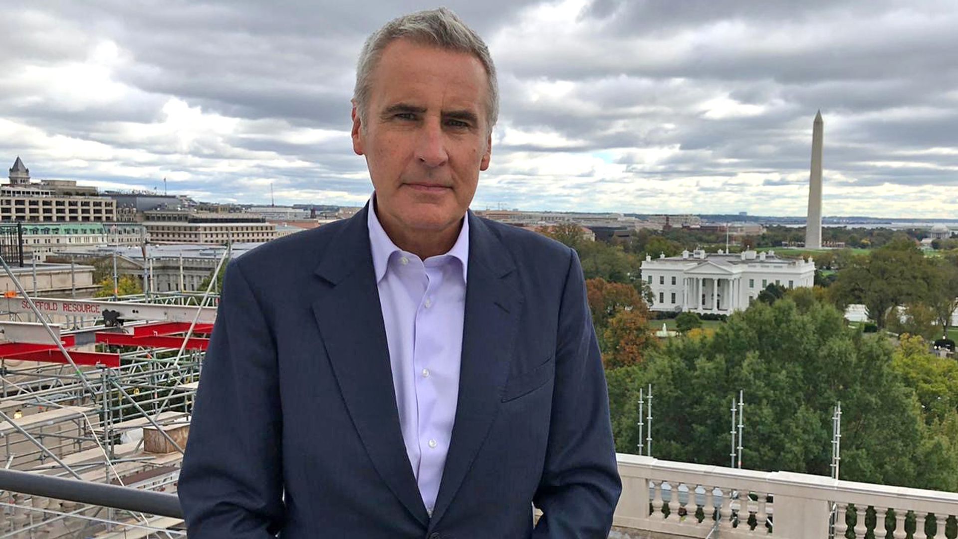 Memorial service held for 'extraordinary' broadcaster Dermot Murnaghan