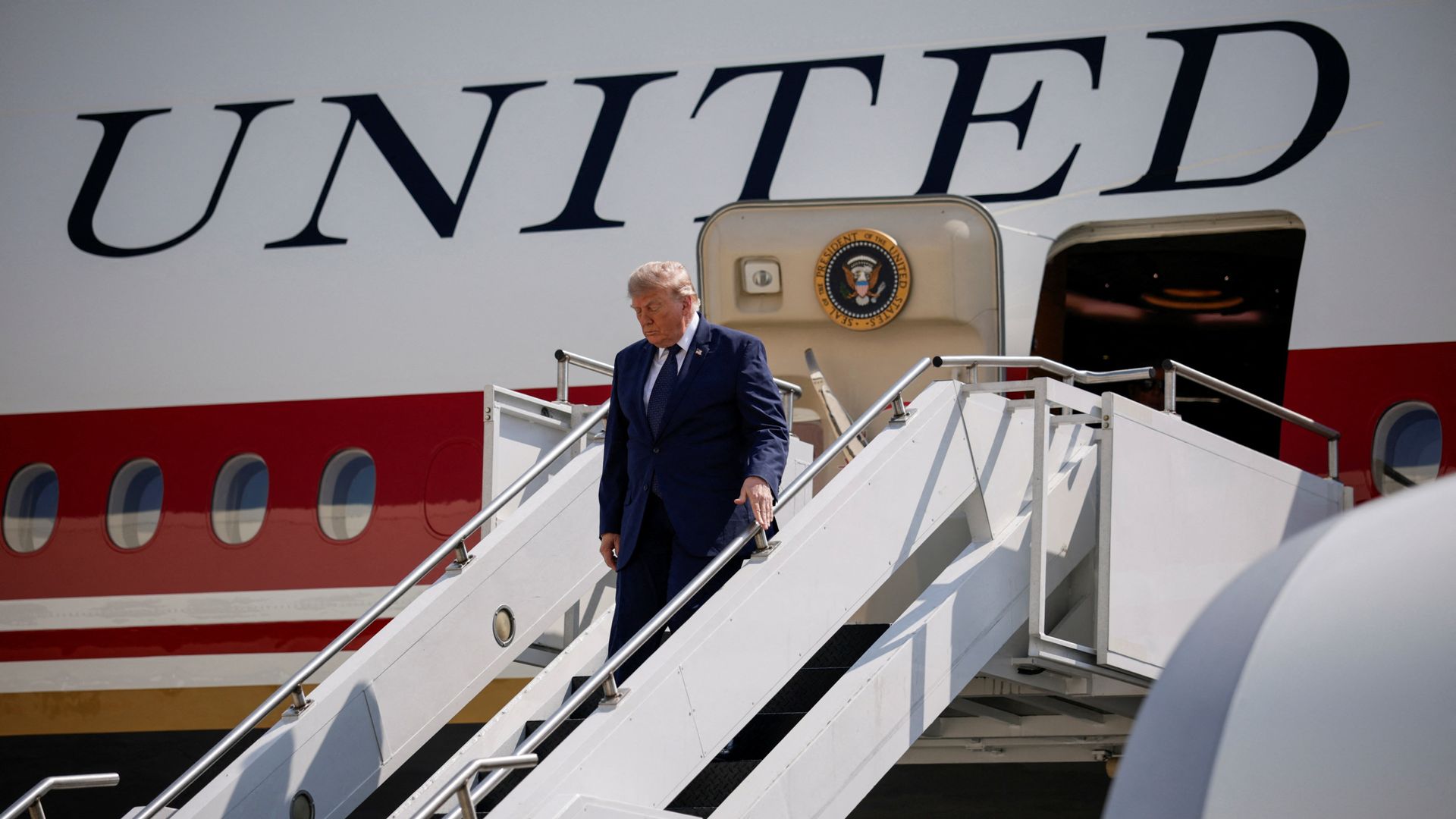 Trump's new Air Force One out of action, as jet donated by Qatar goes for 'upgrades'