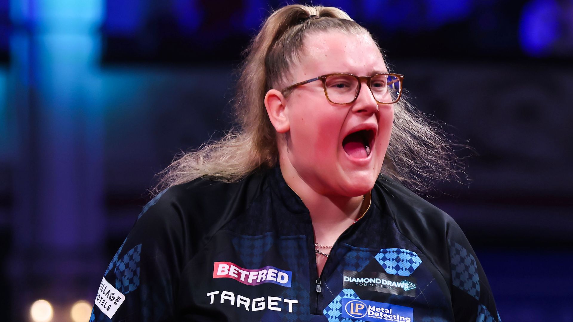 Greaves beats Sherrock to claim record third Women's Matchplay crown