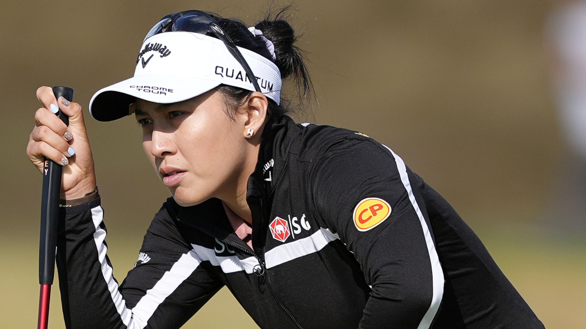 Hull and Woad in major mix as Thitikul races into early lead