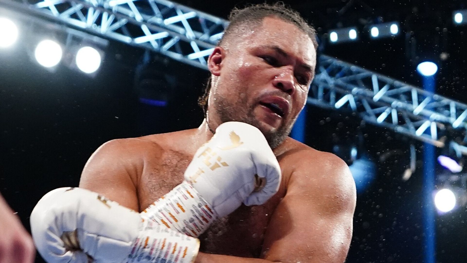 Joyce suffers stoppage loss in Moscow