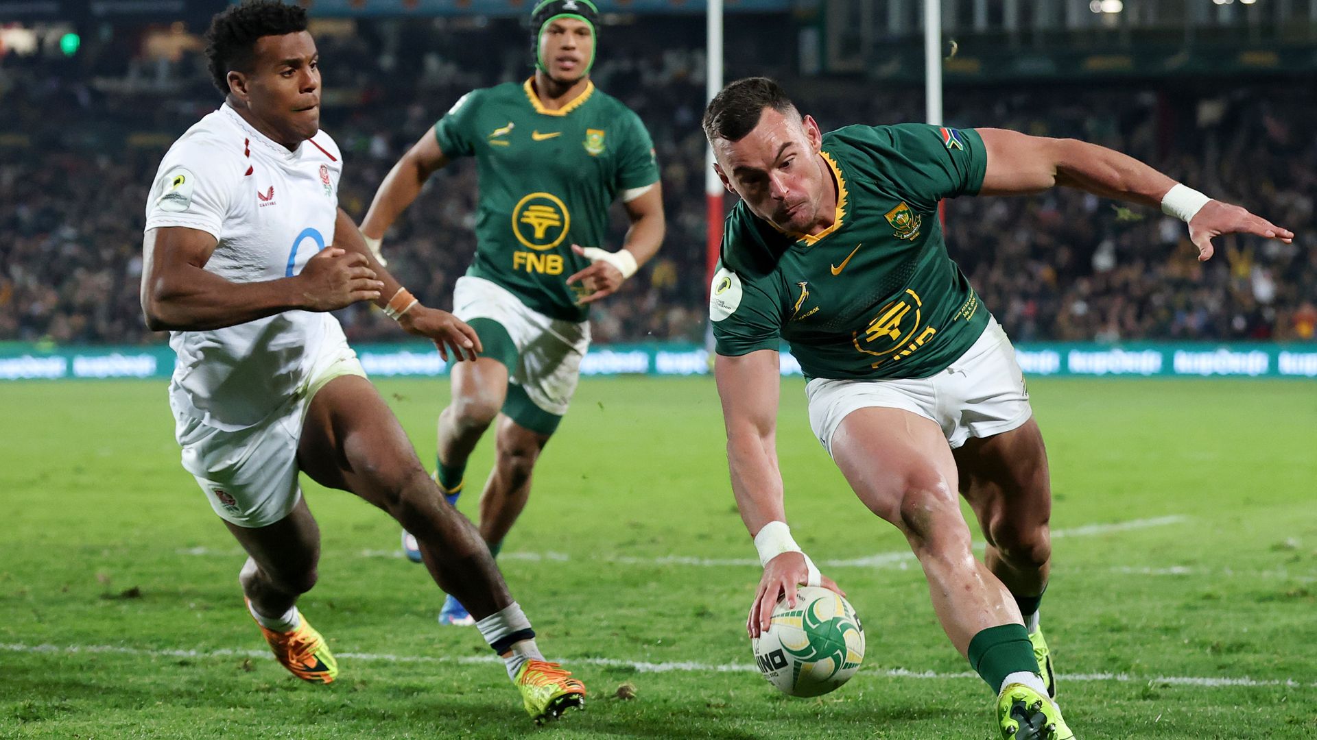 Springboks show muscle to outclass England at Ellis Park