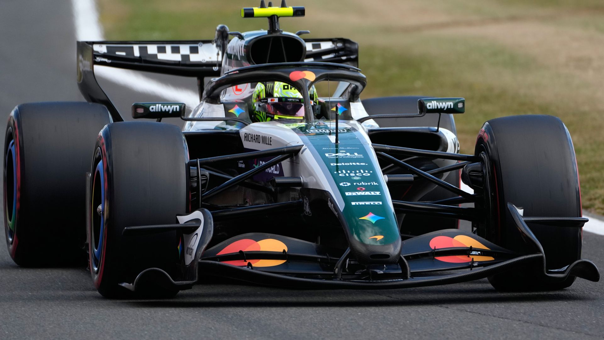 'It was pretty shocking' - Norris, McLaren detail scale of gap to rivals
