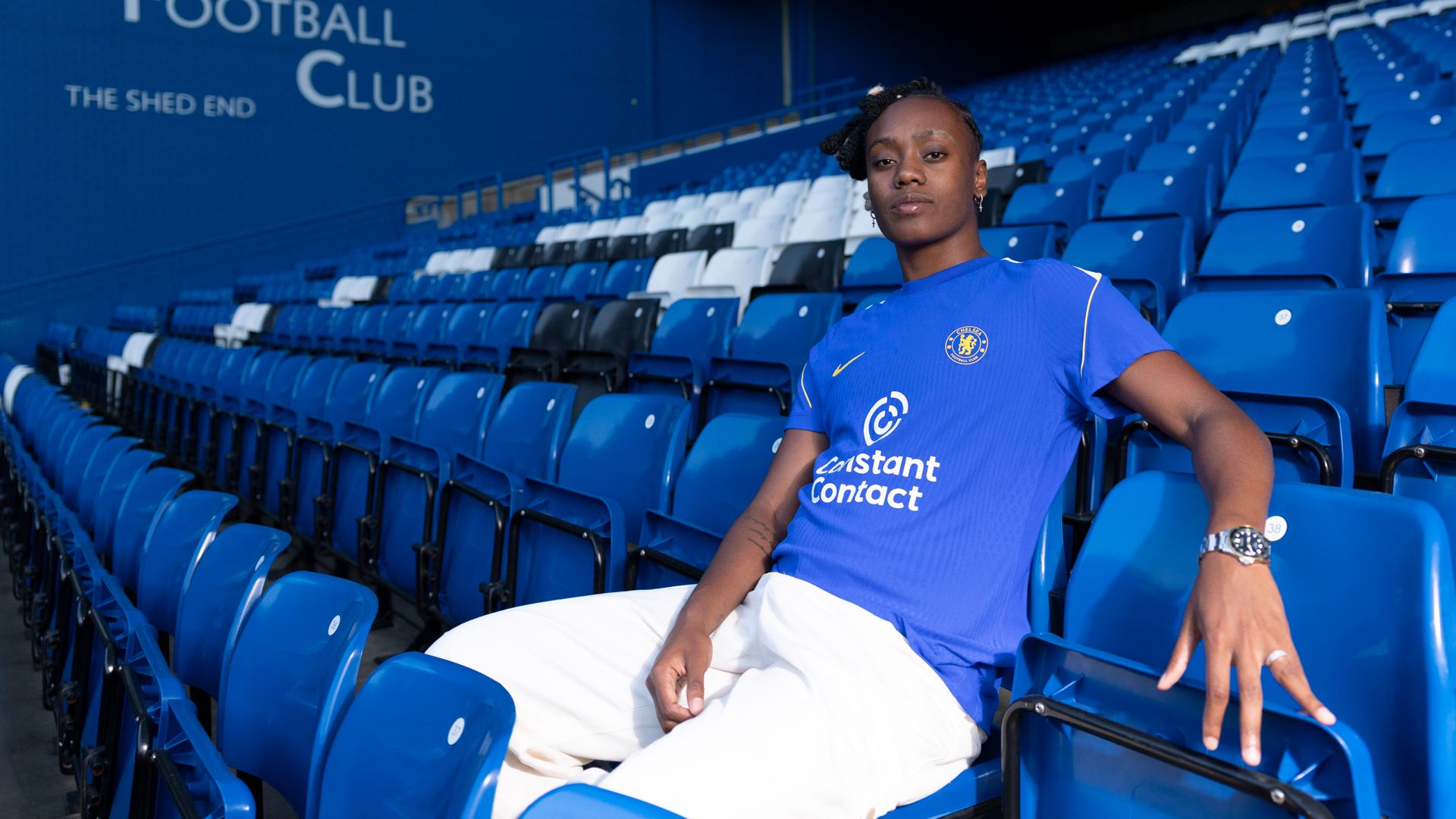 Chelsea sign Malard from Man Utd
