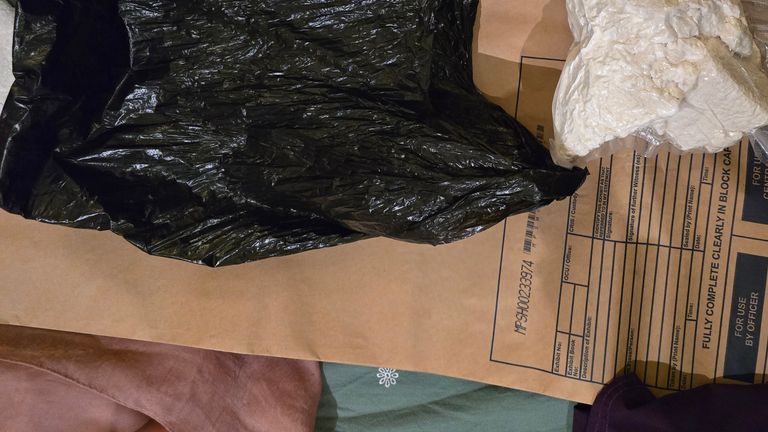 Officers also found 1kg of cocaine. Pic: Met Police 