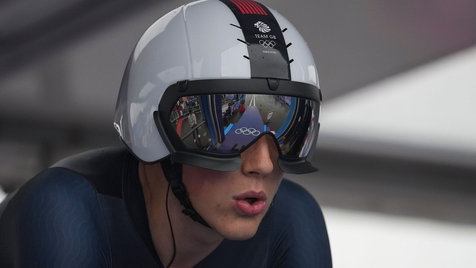 British cyclist to compete just days after brother's crash death