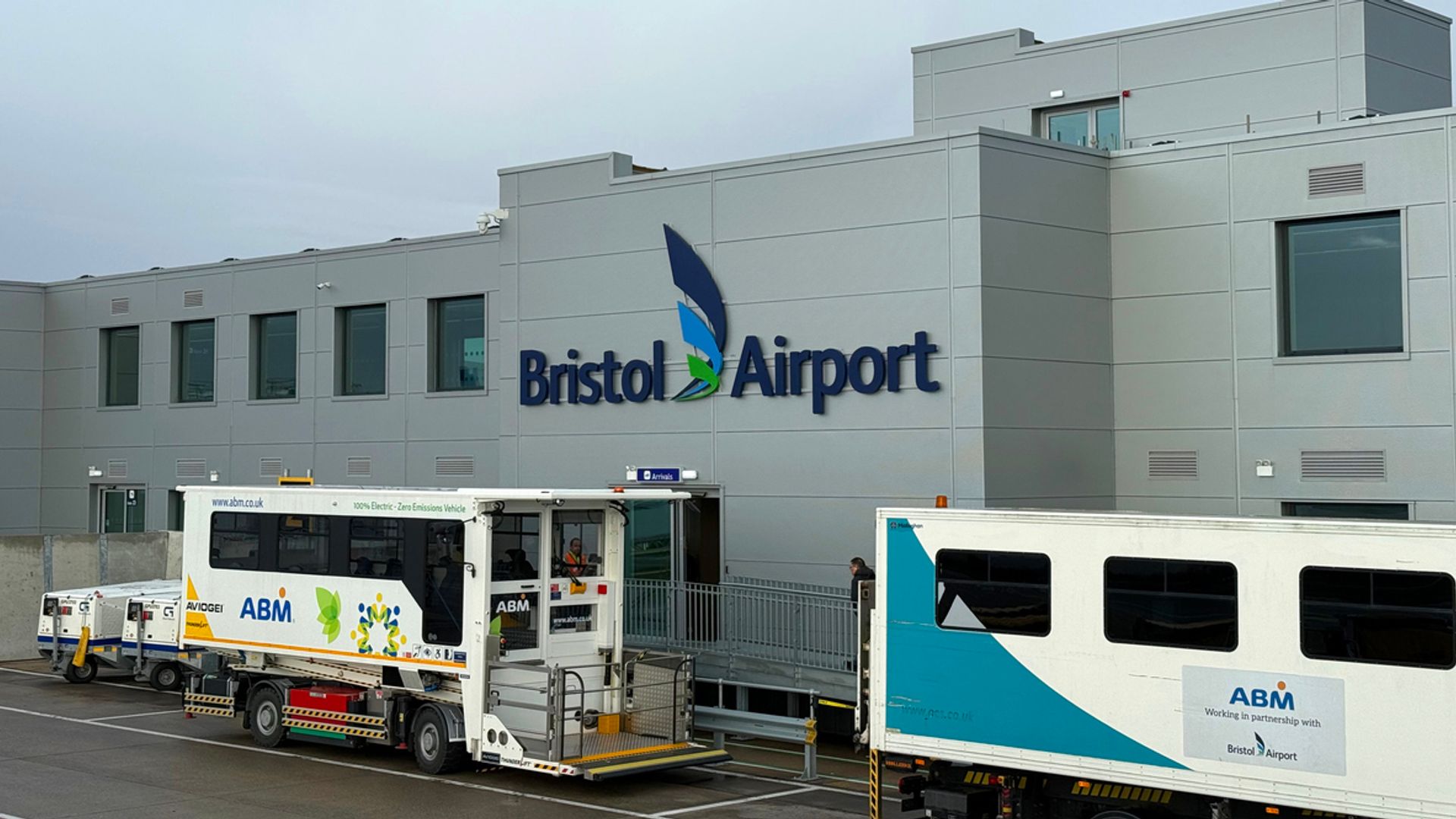 Lengthy delays at Bristol Airport after runway disruption